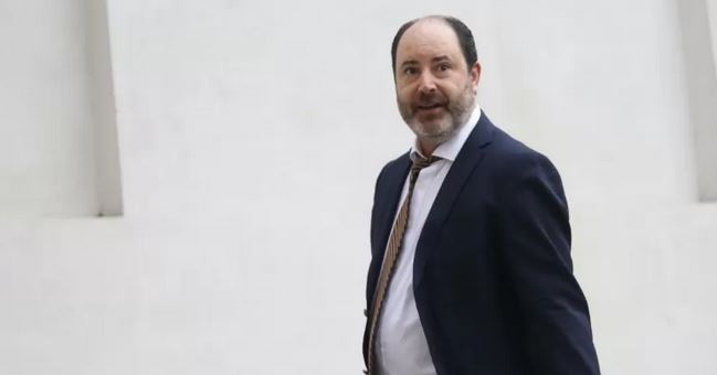 Ministro Rau advierte «situación grave» del mercado laboral y anuncia subsidio al empleo formal