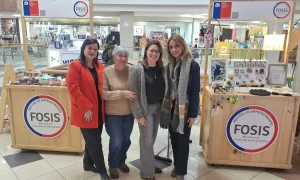 Emprendedoras de Los Ríos amplían oportunidades de venta con apoyo del Fosis