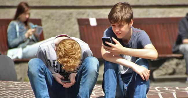 ¿Qué pasa con los escolares si se quedan sin teléfono durante 21 días?