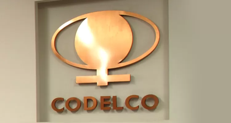 Codelco no se moverá de sus proyectos privados, pero la venta de activos rondaría como una alternativa