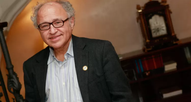 ¿Puede Argentina alcanzar a Chile en 10 años? Economistas responden a dichos de David Friedman