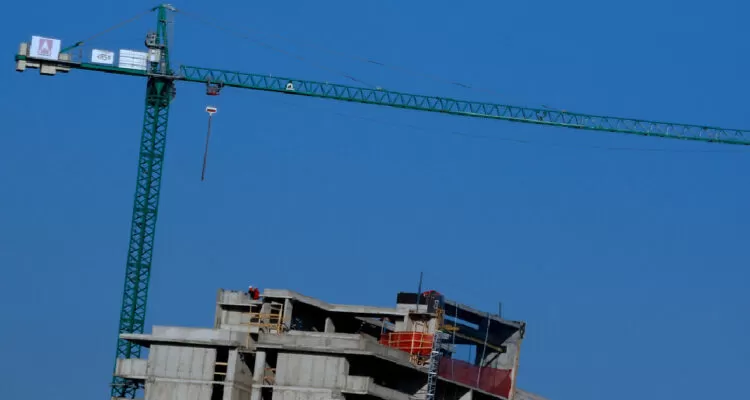 Comunas de la RM que más tardan en aprobar proyectos inmobiliarios: algunas anotan sobre 2 mil días