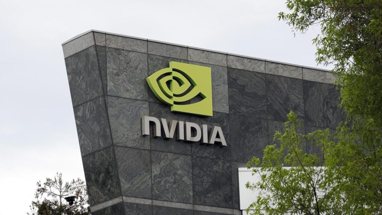 Acciones de NVIDIA suben casi 10% y revierte racha de sesiones a la baja tras sus resultados trimestrales
