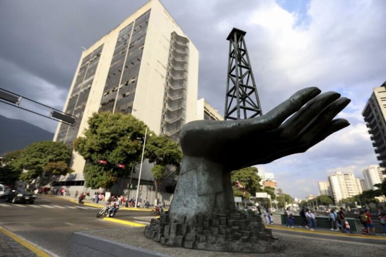 Inversionistas se preparan para entrar en Venezuela pese a enormes riesgos