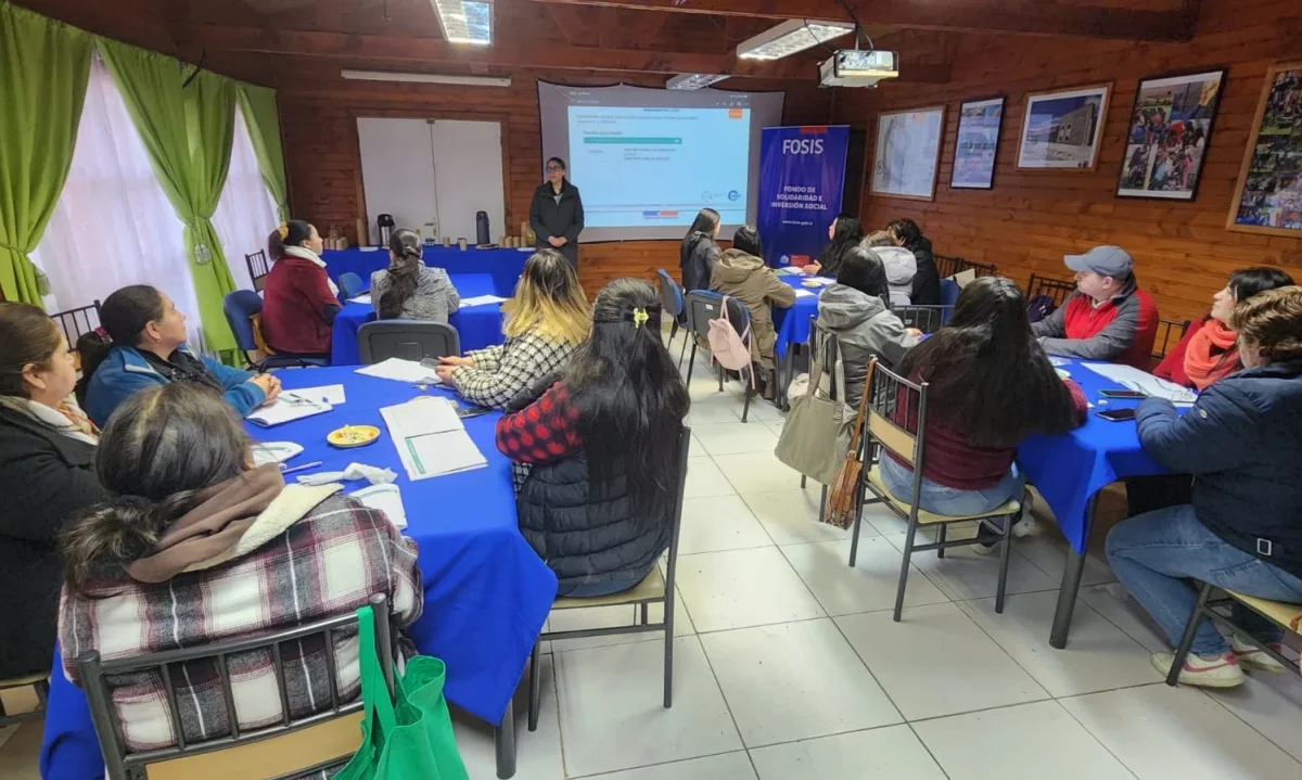 Cerca de 70 emprendedores de Coyhaique inician programas para impulsar sus negocios