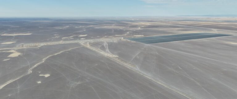 Grenergy cierra su mayor financiación en Chile por US$ 457 millones para 446 MW solares y 1,8 GWh de almacenamiento
